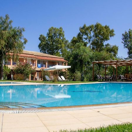 Tellis Holiday Rooms Moraḯtika Esterno foto